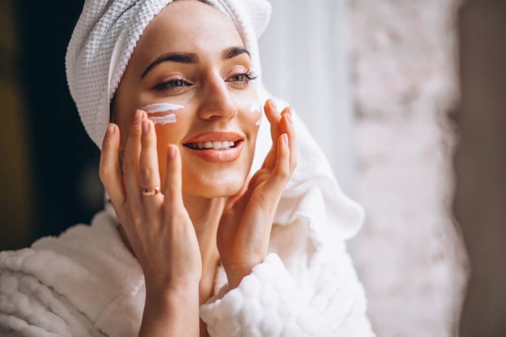 femme Après un Peeling